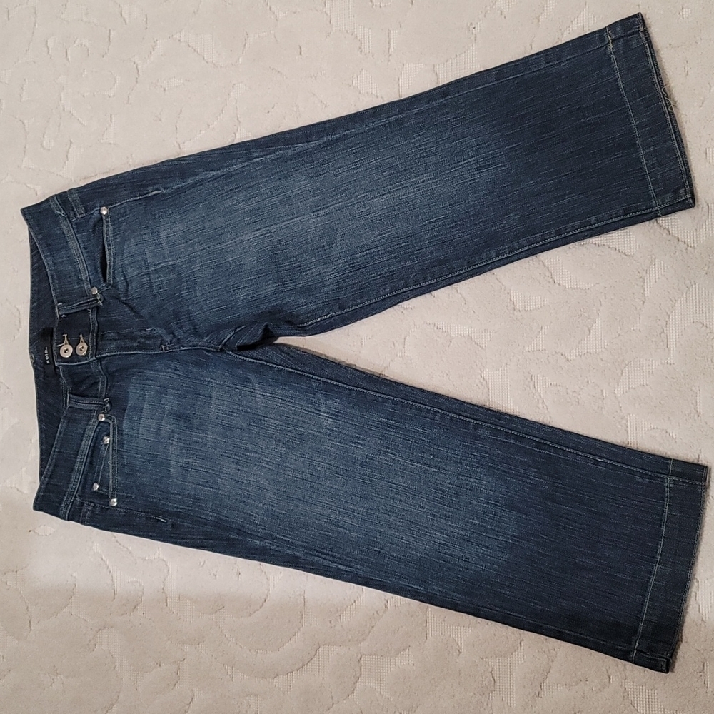 NOIR Capri Jeans sz8 Embroidered Pockets Blue Denim Wide Waist Flower